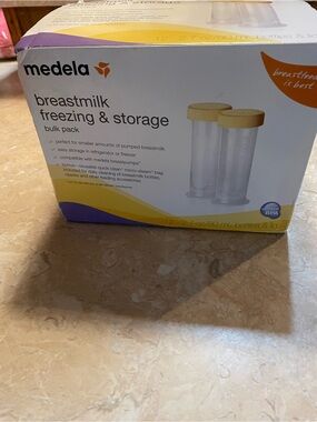 Medela Breastmilk Freezing & Storage Bulk Pack - White, Yellow, Purple